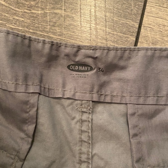 🖤NWT Old Navy Men’s Gray Cargo Shorts Size 34 - Picture 4 of 11